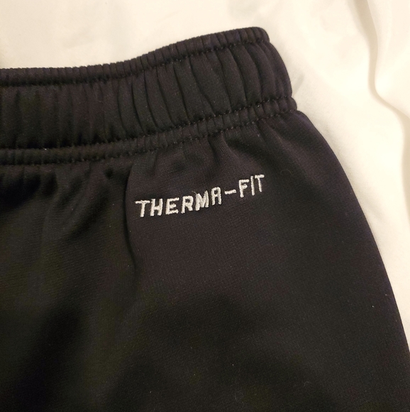 Nike Therma Fit Womens Large Black Pants.  - Picture 6 of 7